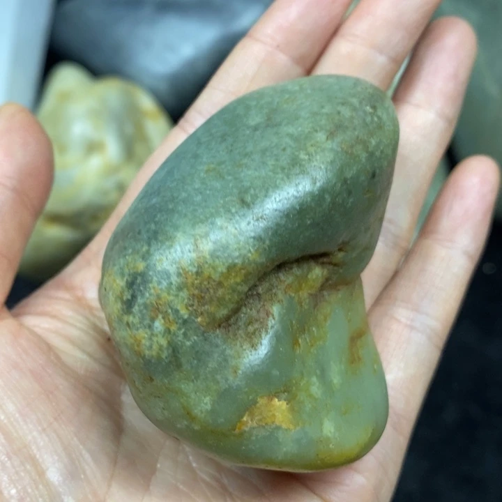未镶嵌和田玉（糖玉）挂件