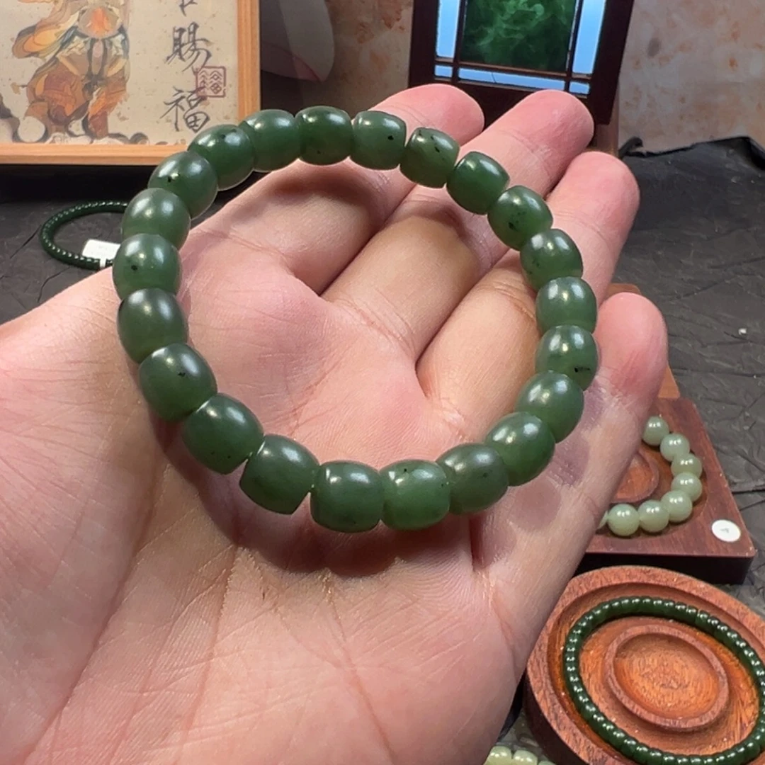 浩***海和田玉未镶嵌手链