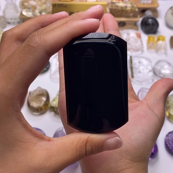 沐***谦颈饰未镶嵌水晶定制