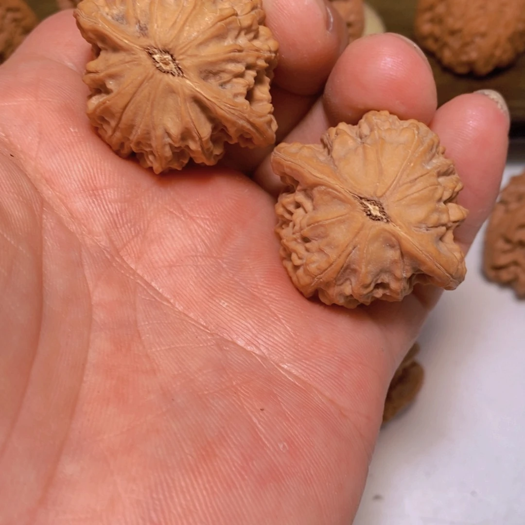 浪***啊文玩核桃吊坠文玩核桃