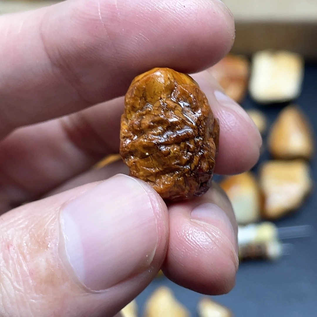 未镶嵌定制琥珀定制