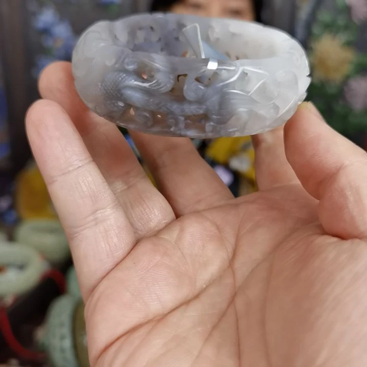 和田玉手镯未镶嵌55号