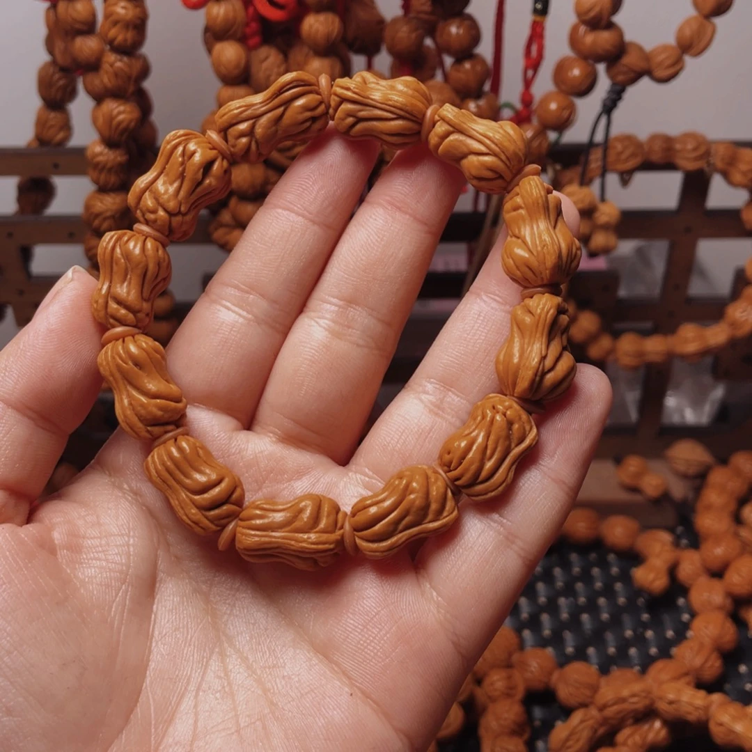木质类龙纹桃枭手串