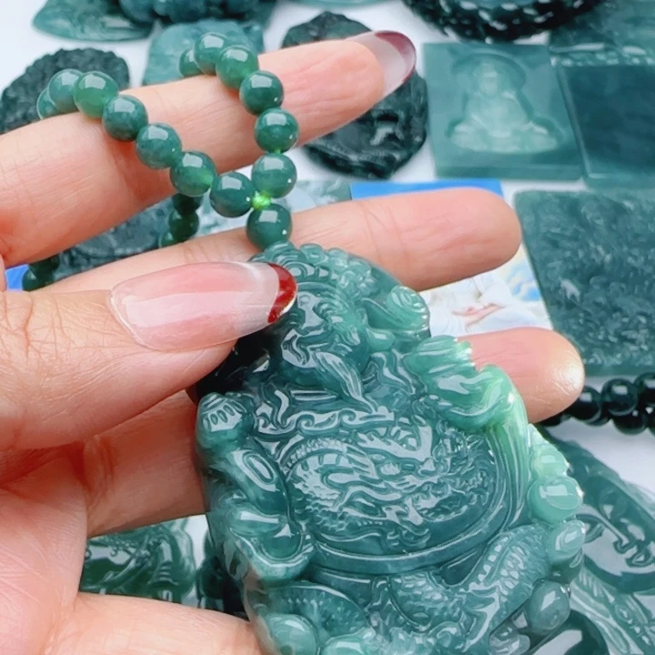 翡翠未镶嵌颈饰多样性发货天然A货翡翠