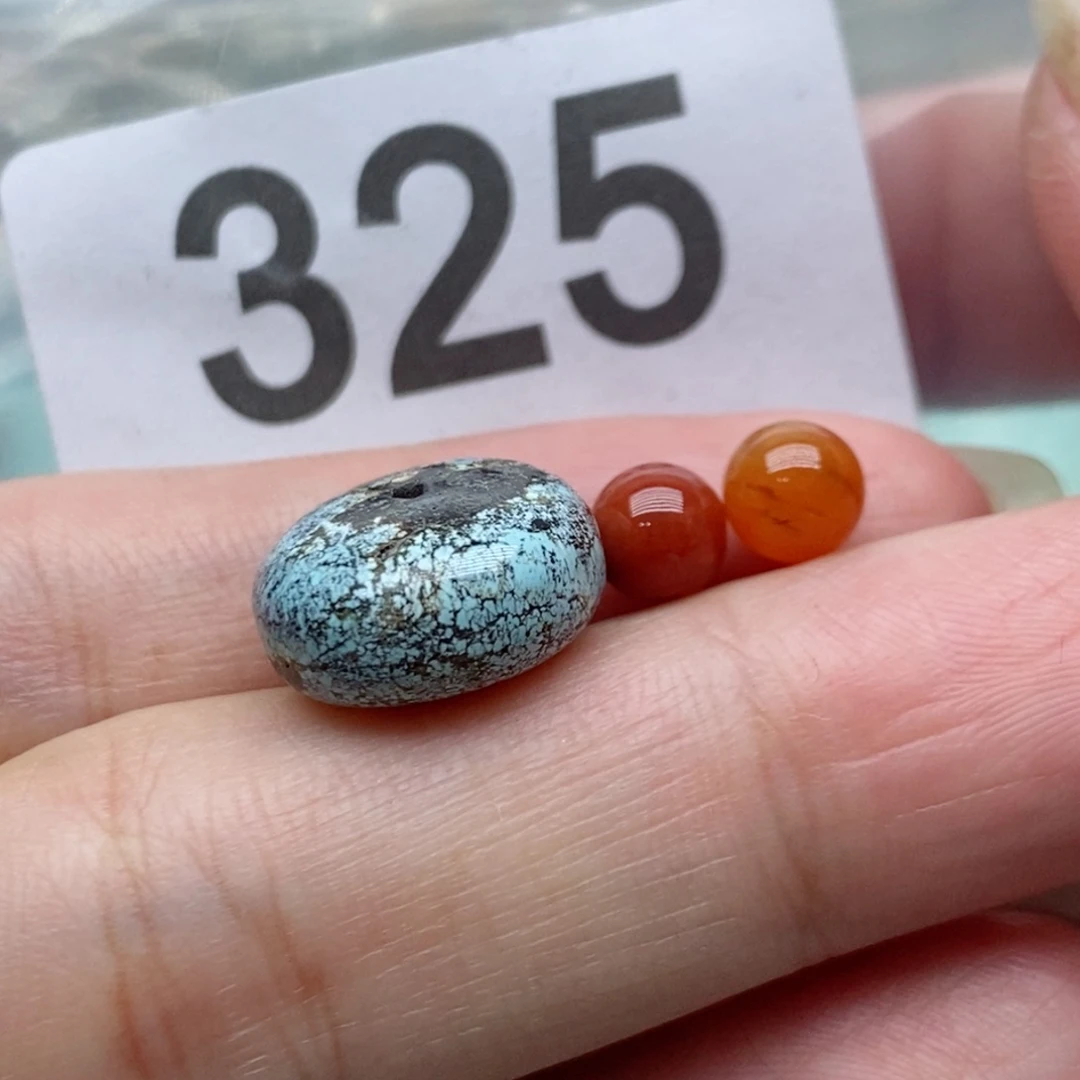 南红玛瑙未镶嵌珠宝奇石