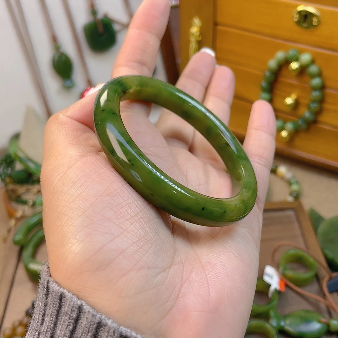 未镶嵌手镯和田玉56.5