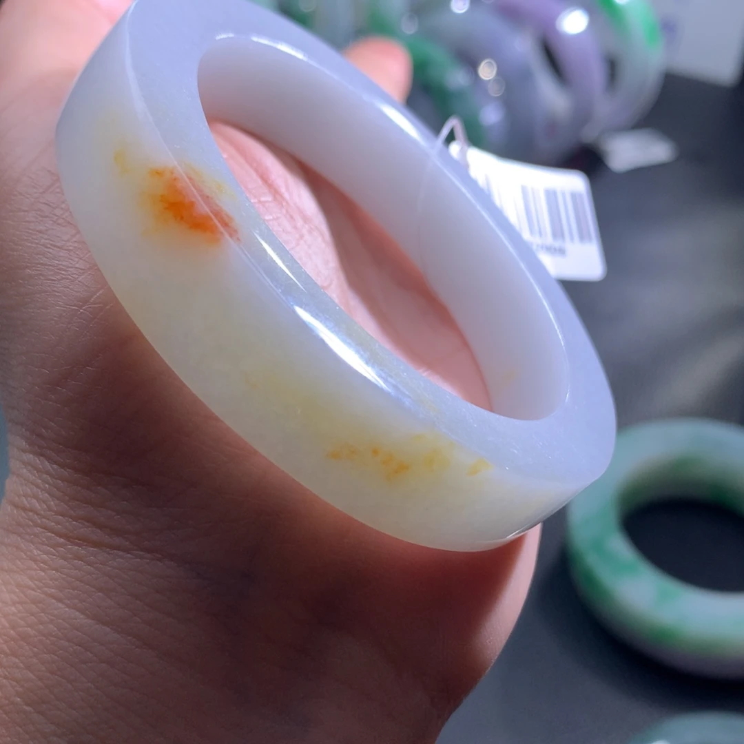 定制翡翠未镶嵌翡翠手镯