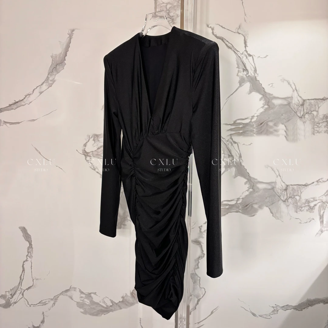 唐嫣同款气质显身材垫肩气场感V领褶皱修身连衣裙2483