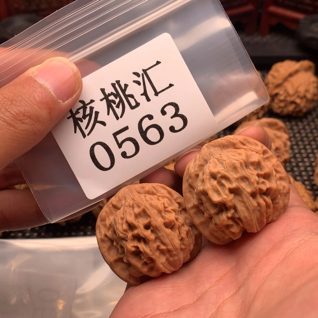 文玩核桃吊坠天地36
