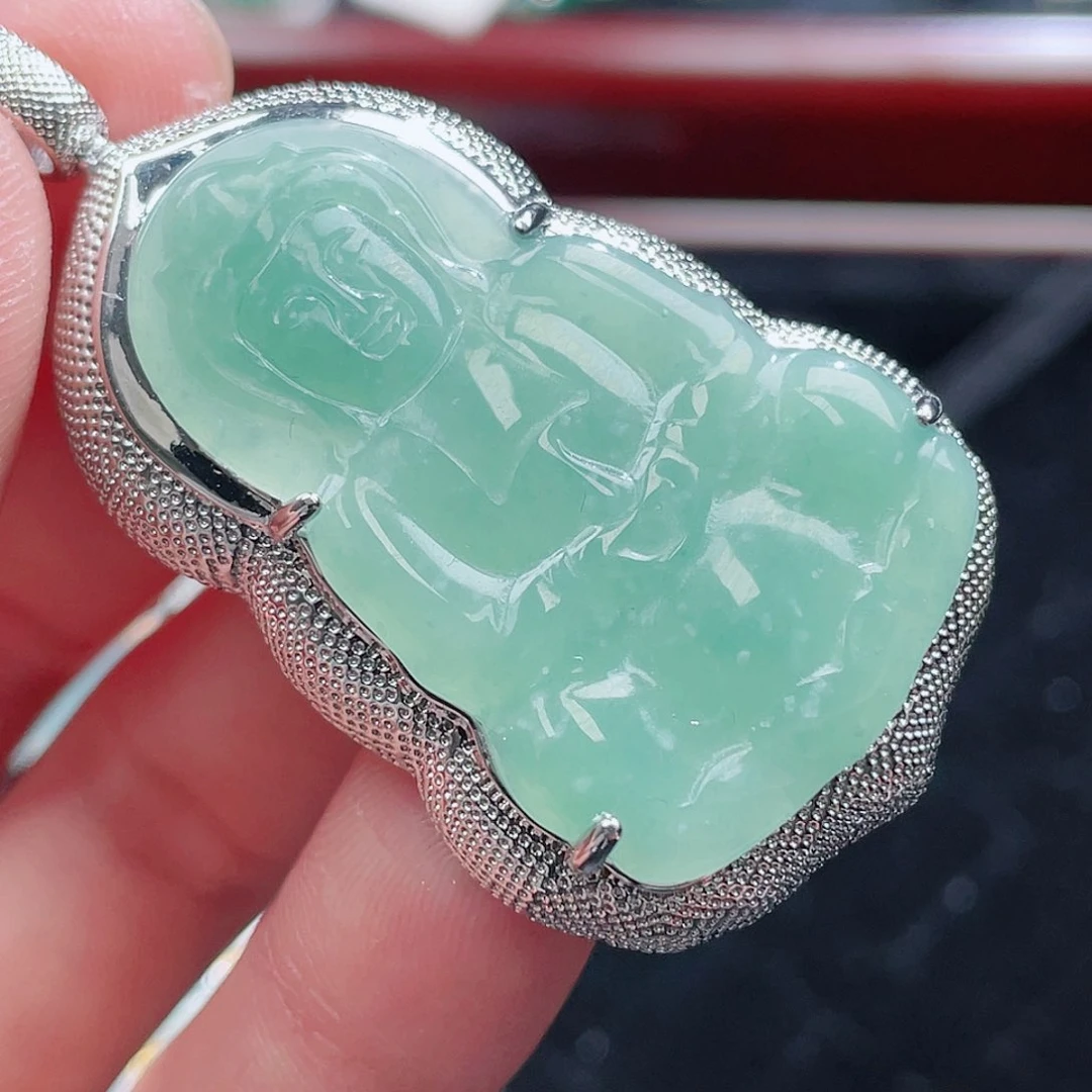 翡翠颈饰未镶嵌3，