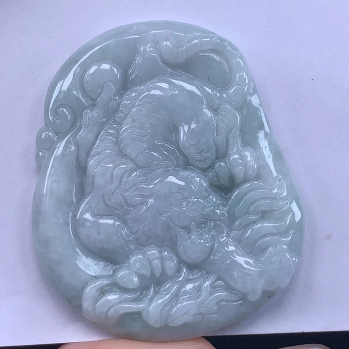 颈饰未镶嵌翡翠老虎