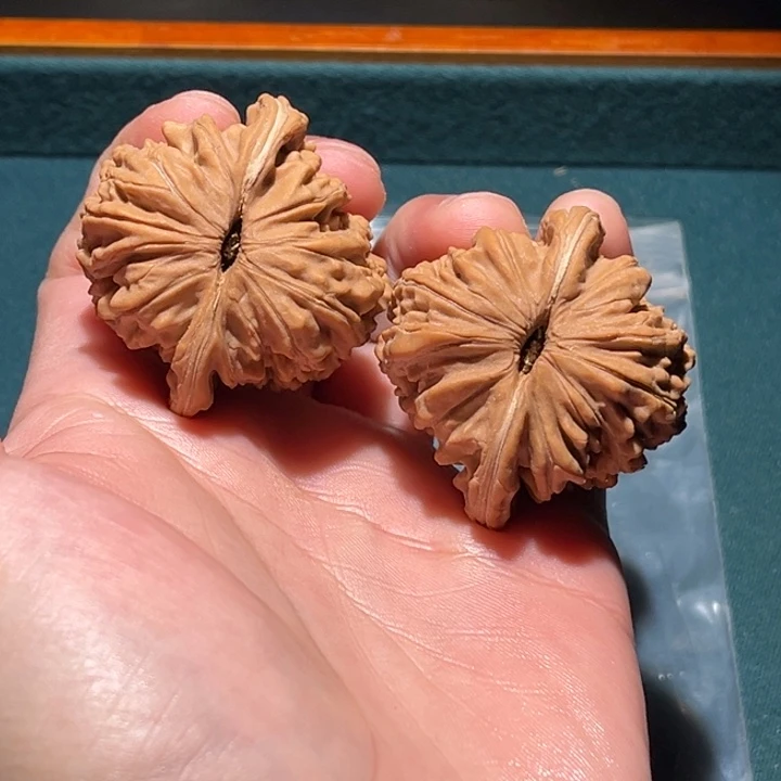 文玩核桃把件半****42楼子毕业对