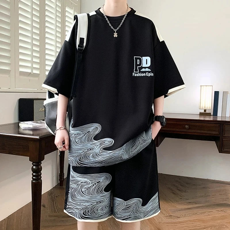 夏季短袖短裤套装男士T恤青少年港风宽松大码潮牌学生帅气穿搭潮