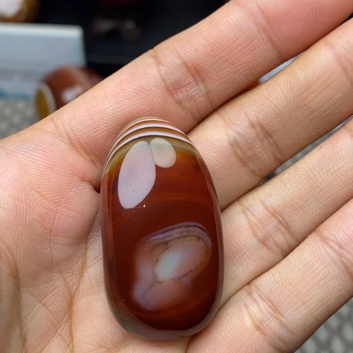 j***e未镶嵌原石玛瑙/玉髓