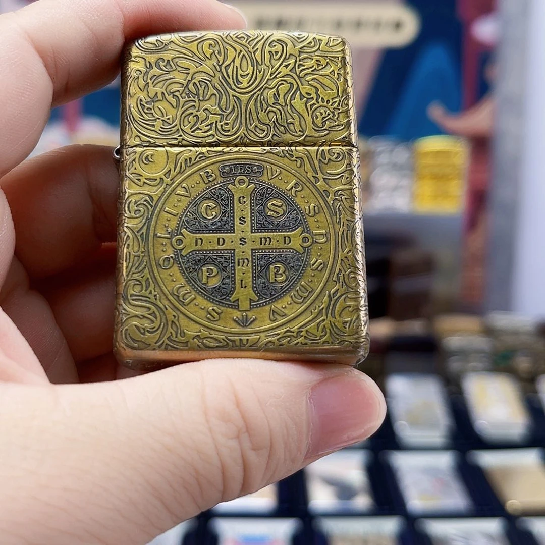 铁俆蚊子康斯坦丁打火机