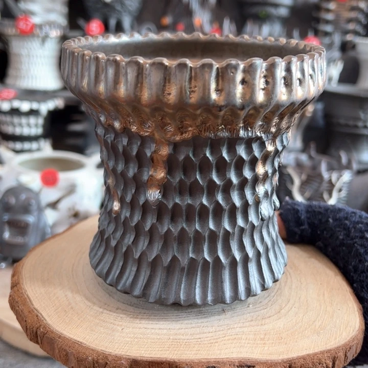 紫砂花盆微瑕，内口11.3外高12.5