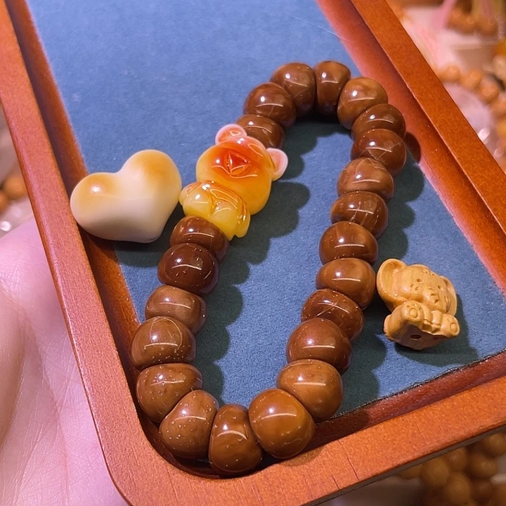 幸***好吊坠猴头核桃库克蒜瓣大肠爱心大象