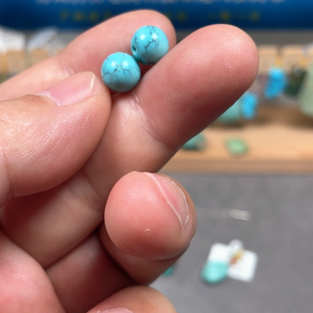 未镶嵌绿松石颈饰