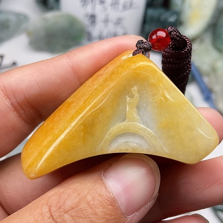 颈饰未镶嵌翡翠翡翠