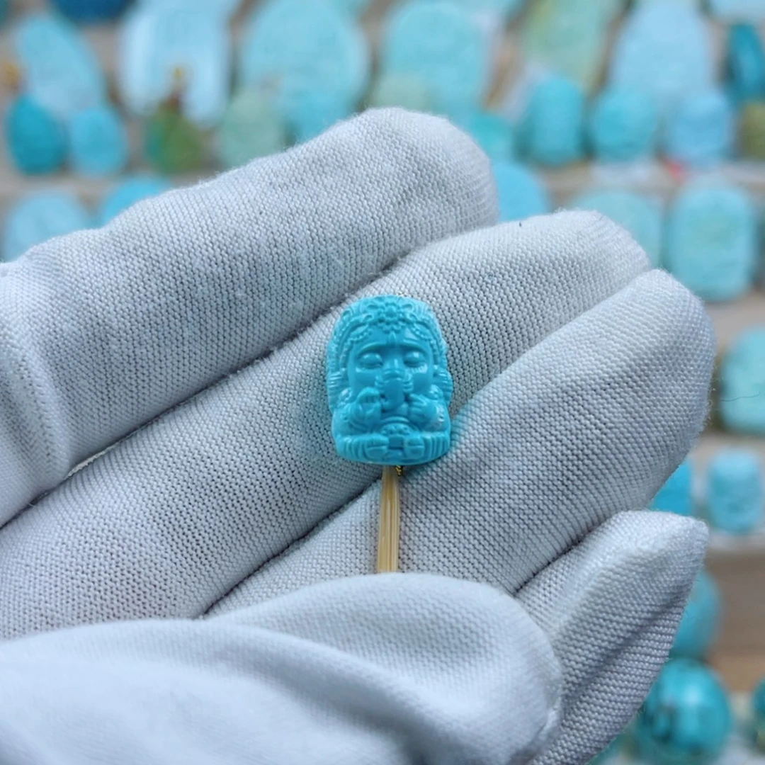 绿松石未镶嵌珠宝奇石