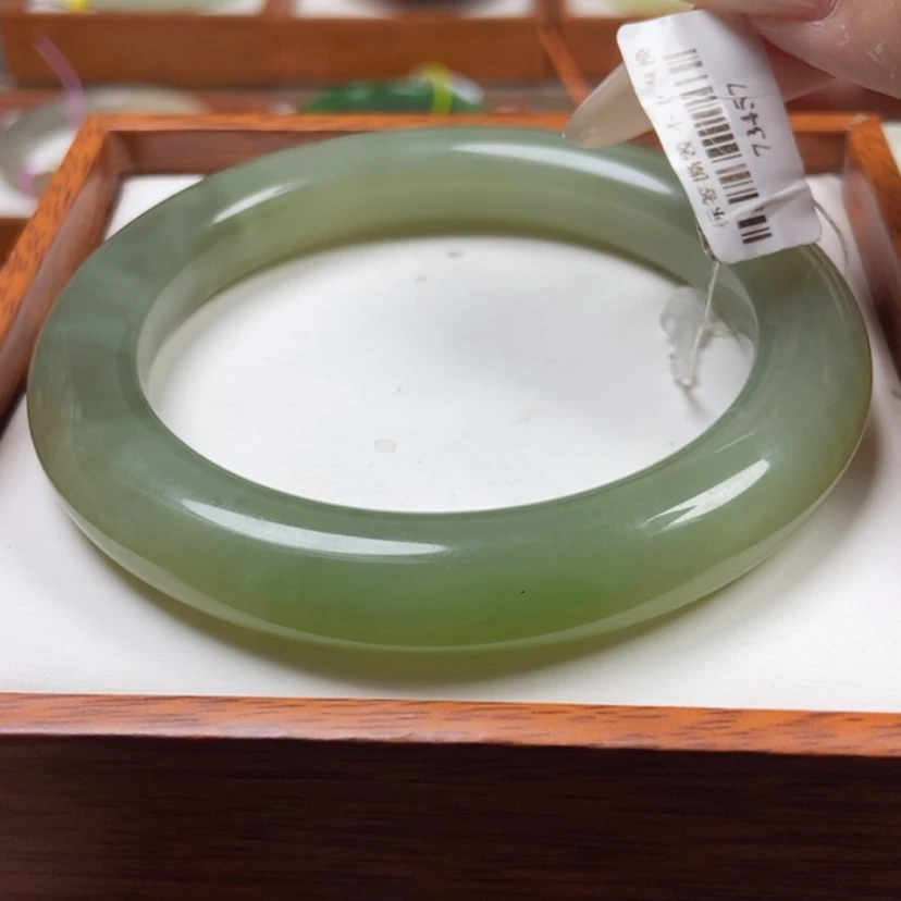 【闪购商品】和田玉手镯未镶嵌59:60