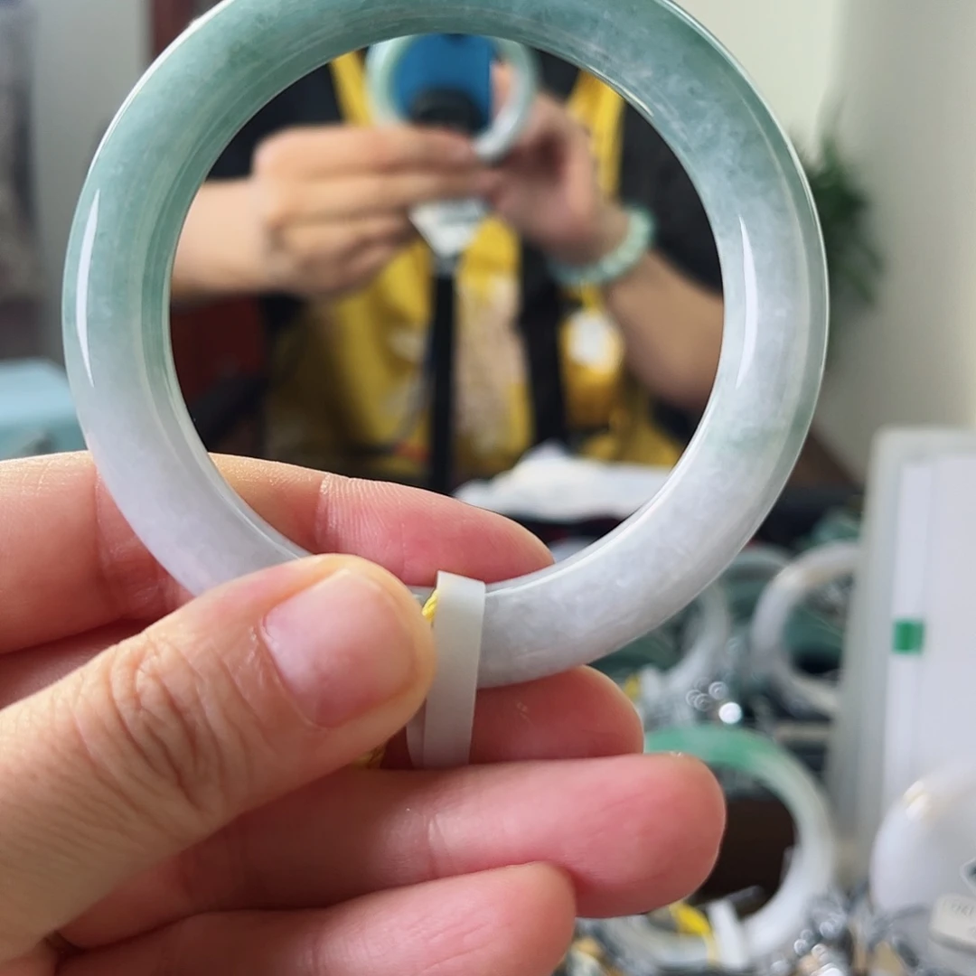 翡翠未镶嵌手镯翡翠手镯半山水59、60圈口可以戴