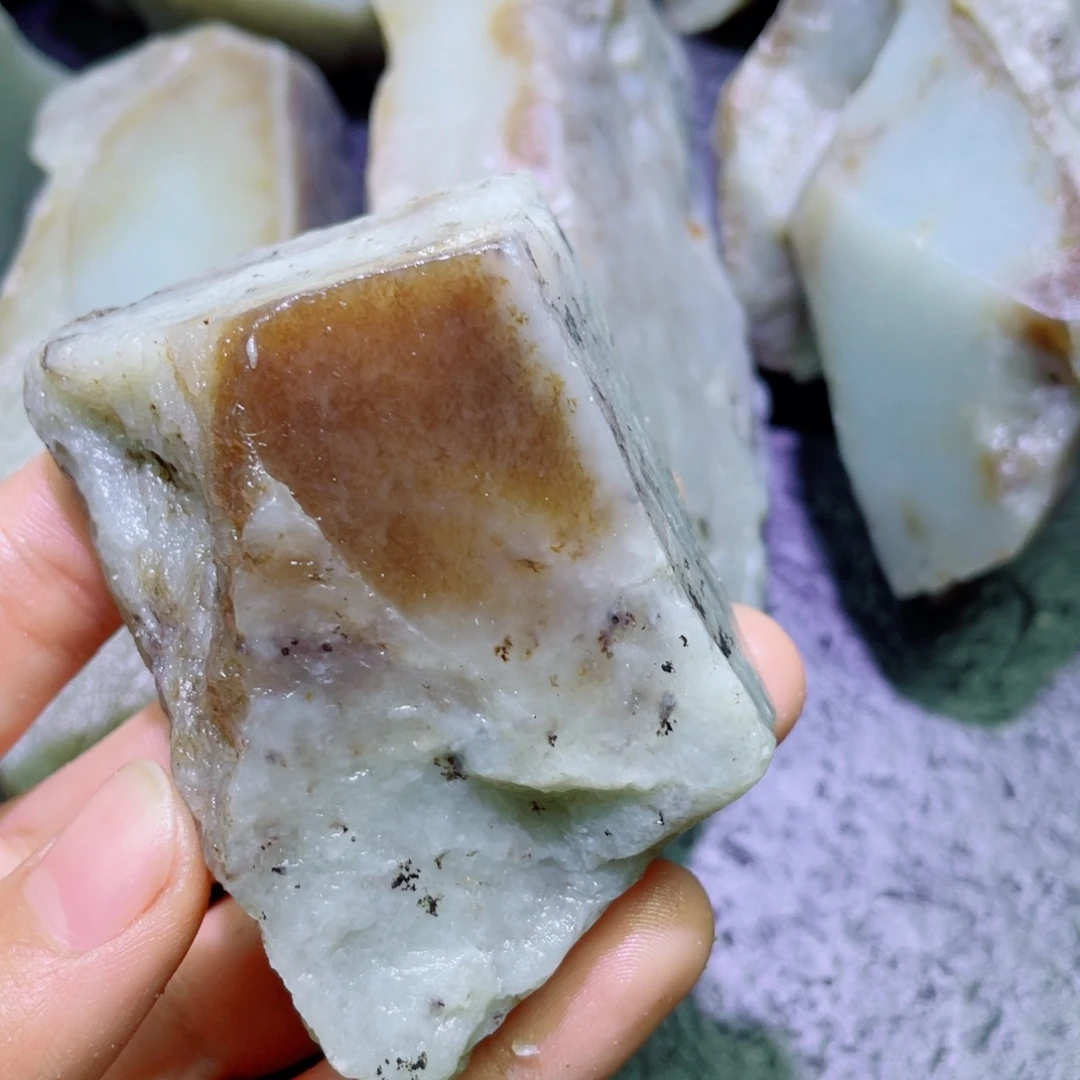 和田玉未镶嵌珠宝半成品