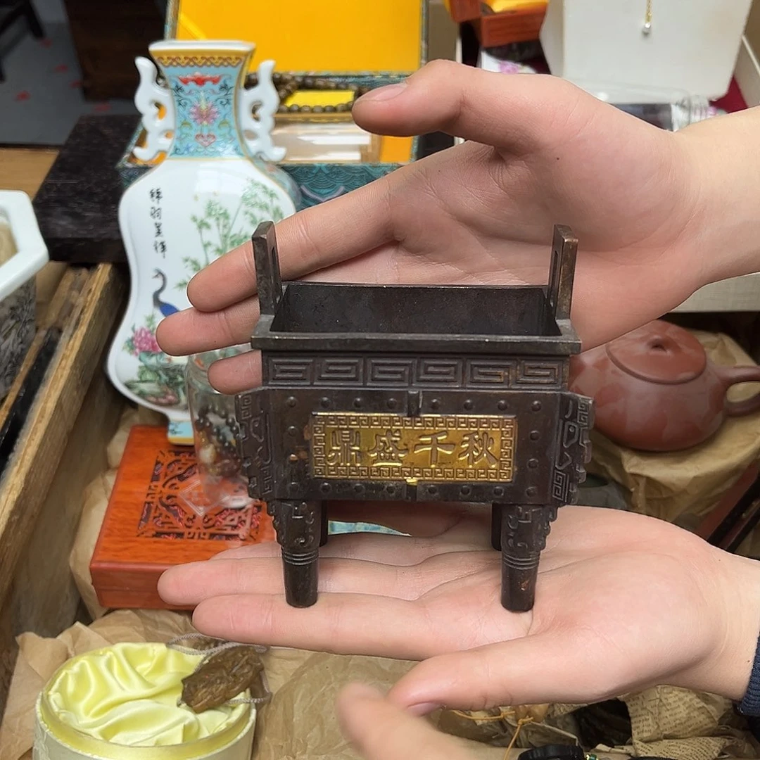 大叶紫檀（黑酸枝木类）