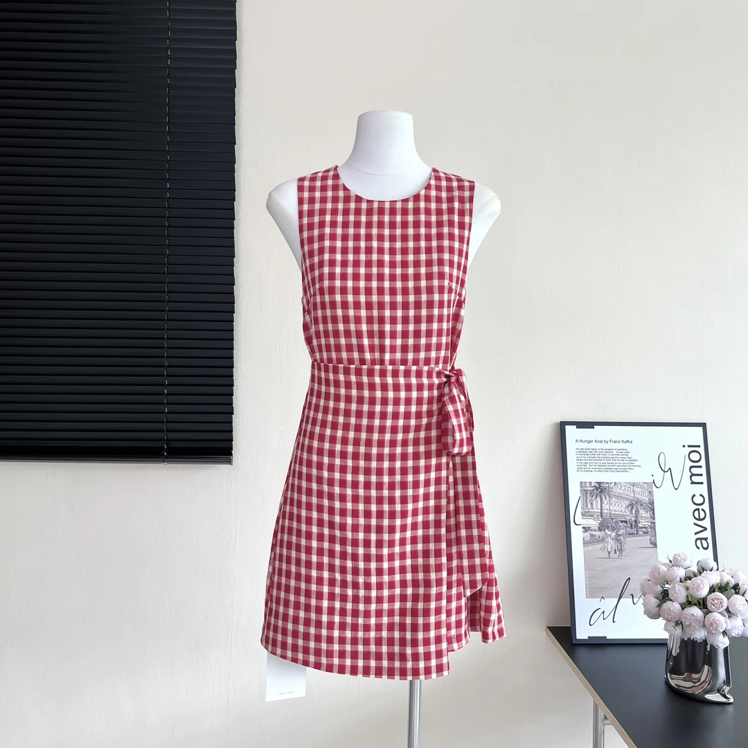 韩系气质少女风红色格子连衣裙子女夏季2025新款无袖背心裙短裙子