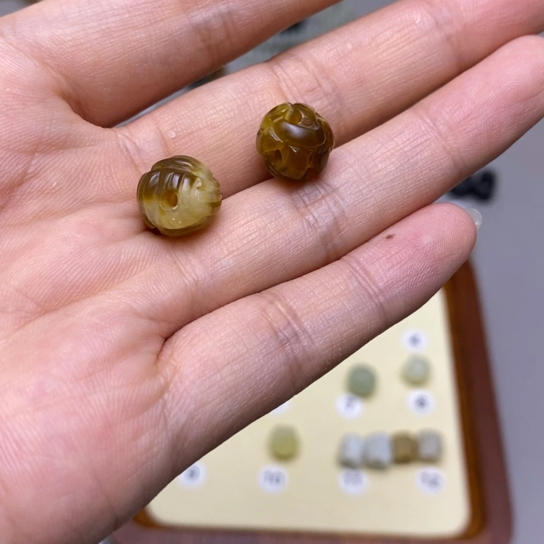 岫玉未镶嵌配饰芬**织