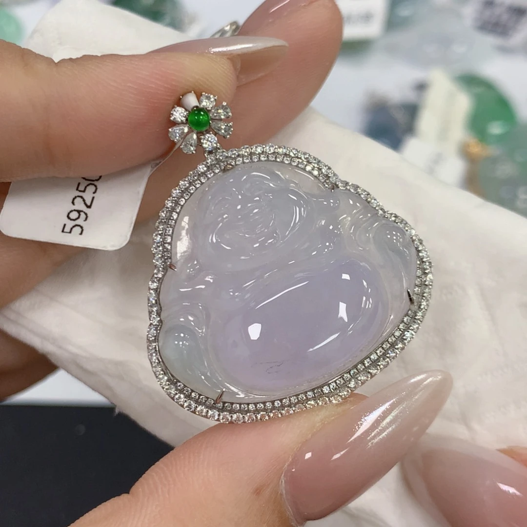 颈饰18K金镶嵌翡翠