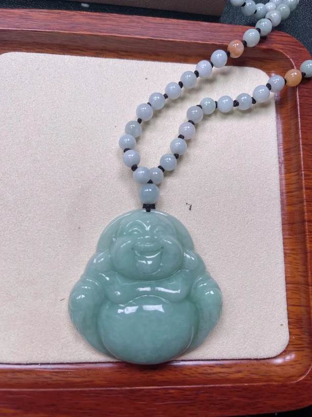 缅甸天然A货翡翠，水润佛公吊坠