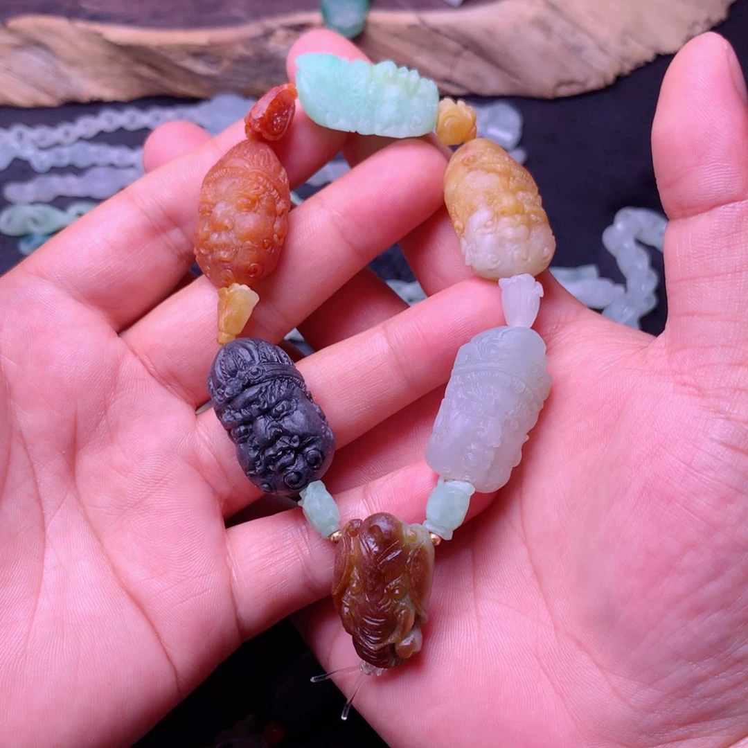 定制翡翠未镶嵌魔*手串