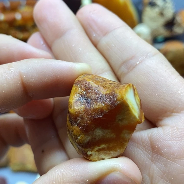 定制琥珀蜜蜡墩子