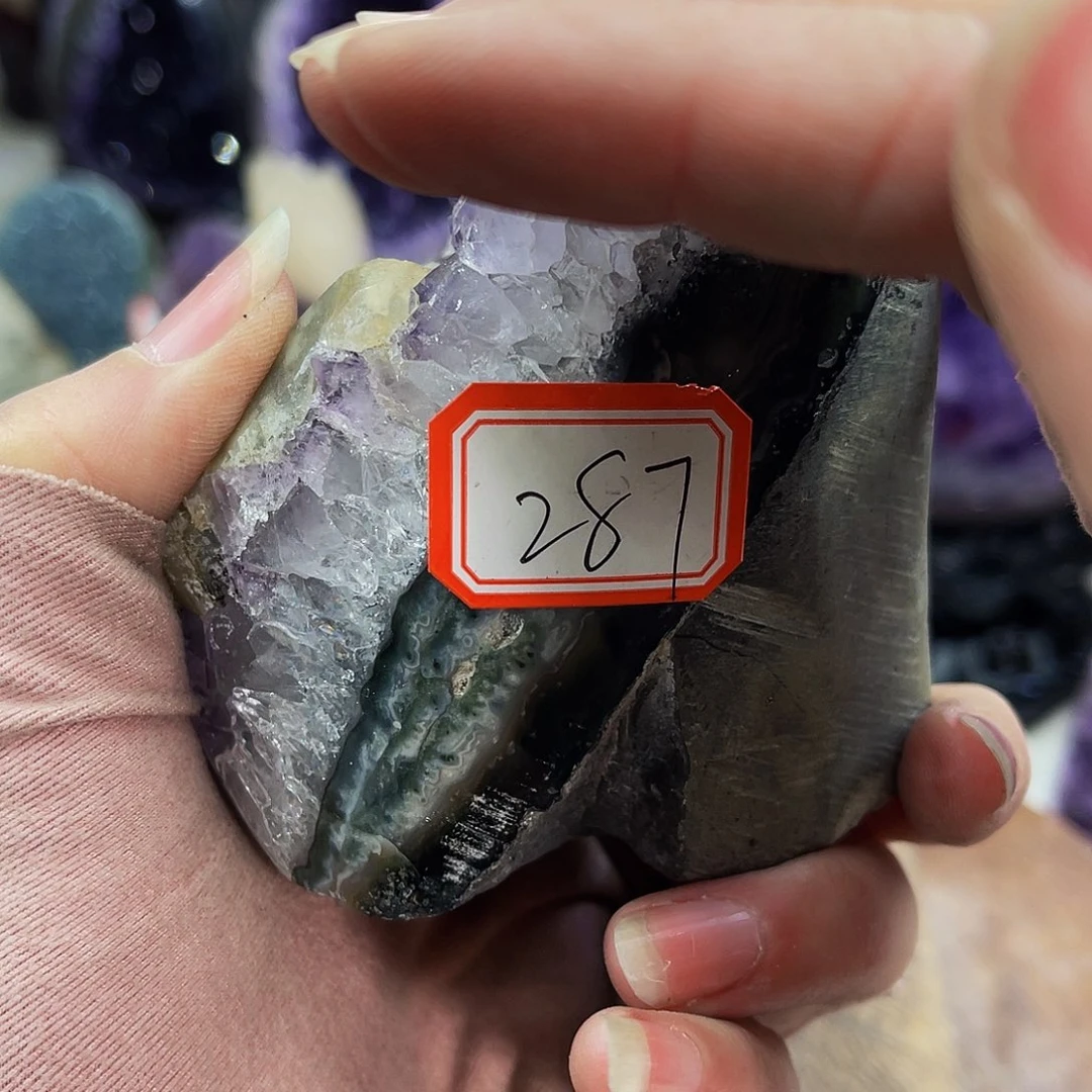 水晶随形摆件未镶嵌