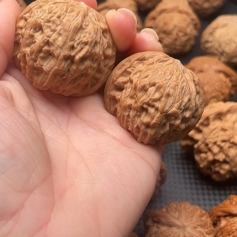 文玩核桃吊坠江*桥磨盘40