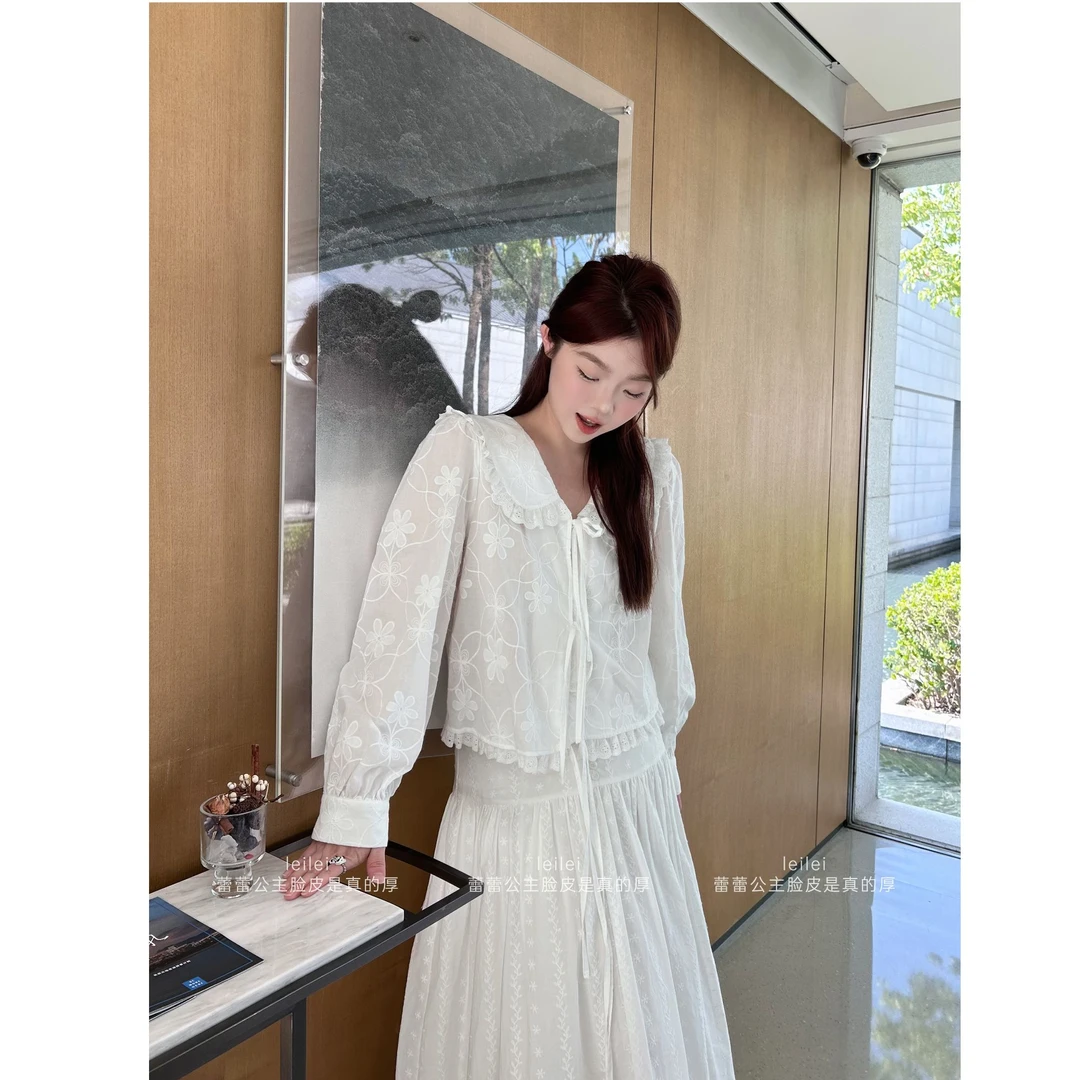 晶咕【香颂假日】法式花朵刺绣长袖上衣+高腰花朵刺绣半身裙