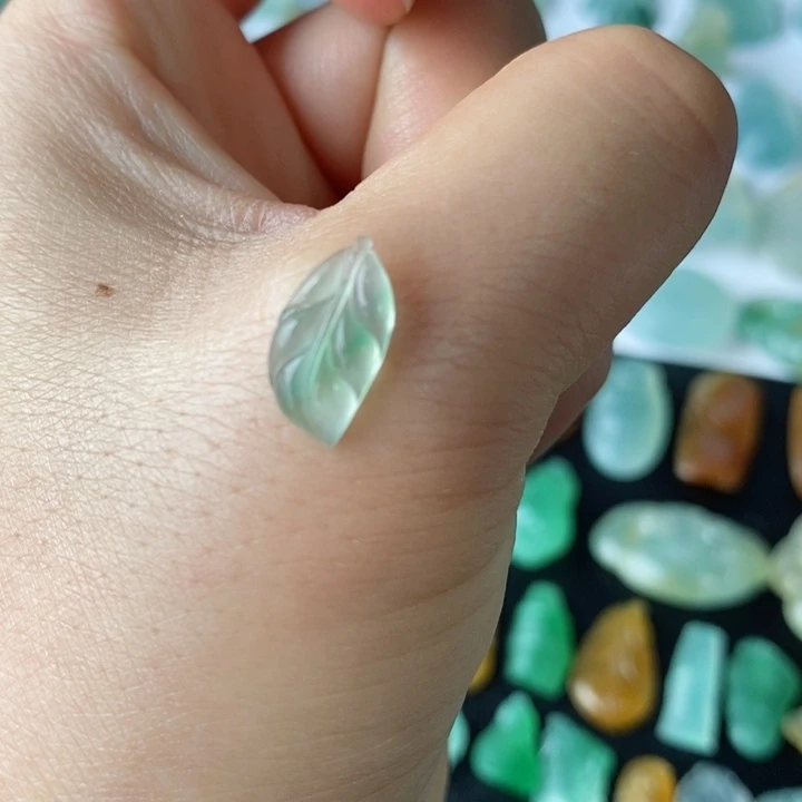 定制翡翠未镶嵌树叶