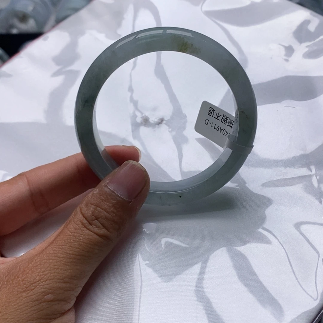 未镶嵌手镯翡翠天然翡翠手镯