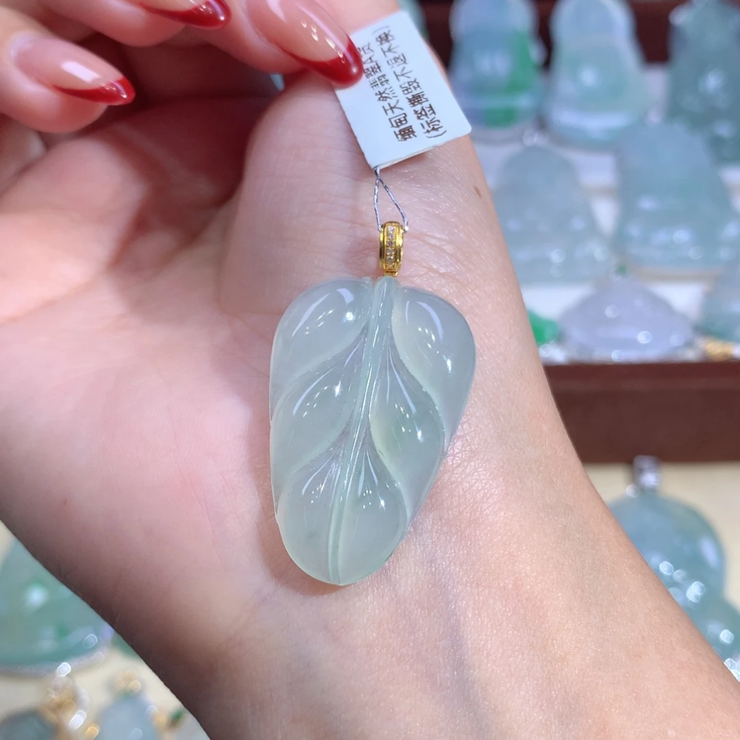 吊坠(不含链)18K金镶嵌翡翠