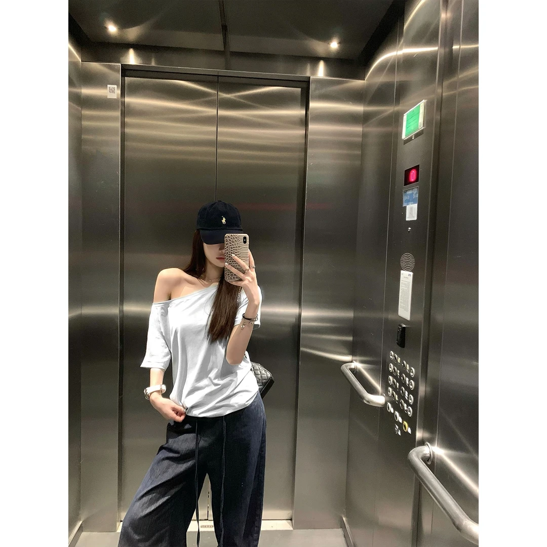 SUMBUR韩版时尚辣妹斜肩短袖t恤女夏季新款爆款纯色百搭露肩上衣