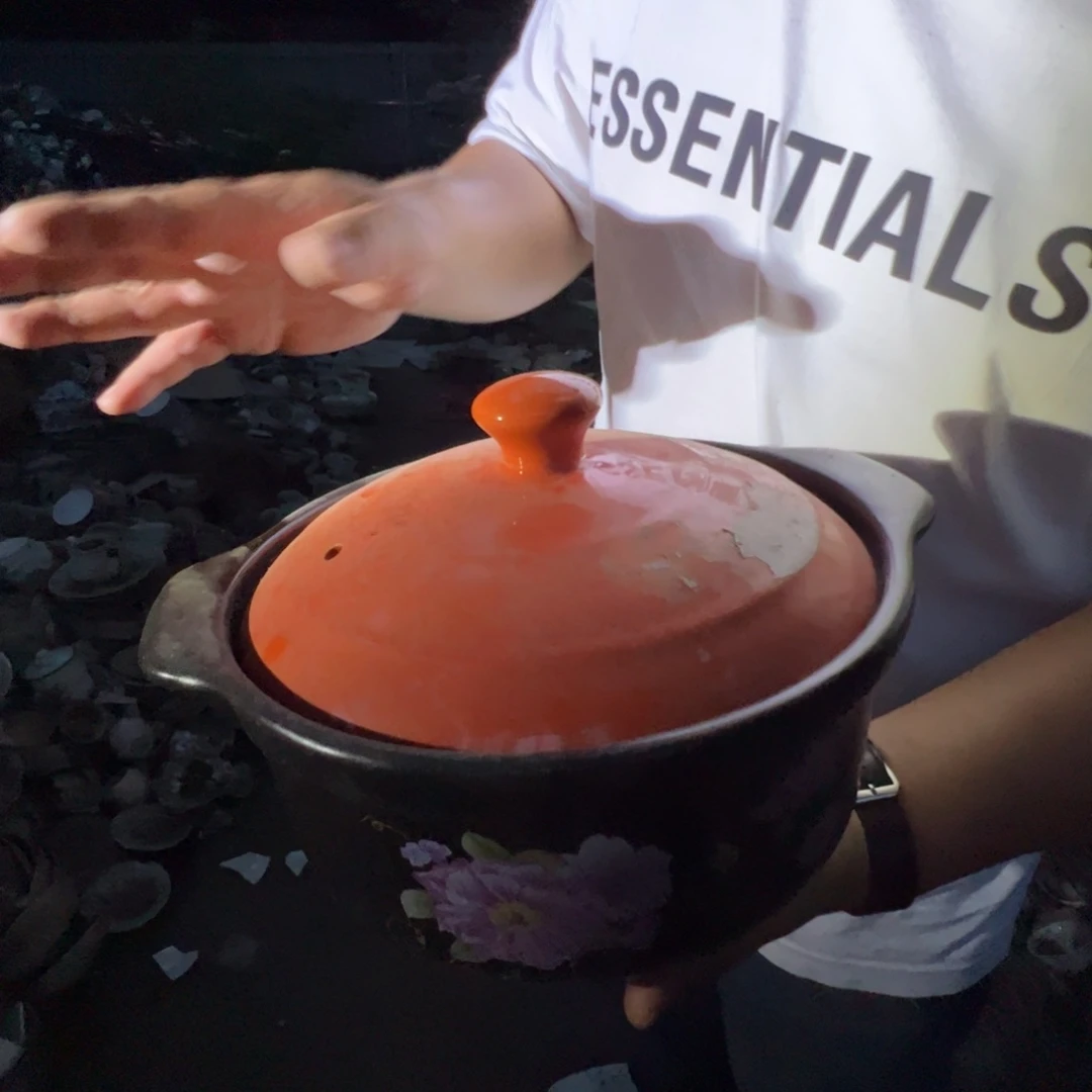 瓷片景德镇陶瓷橙色盖大砂锅一只