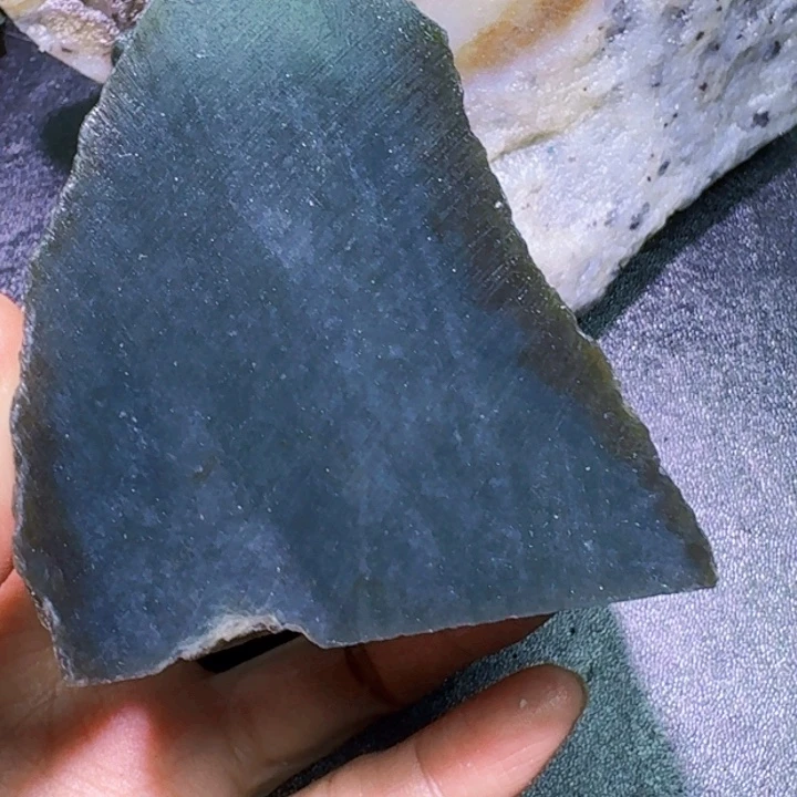 未镶嵌和田玉（糖玉）珠宝半成品