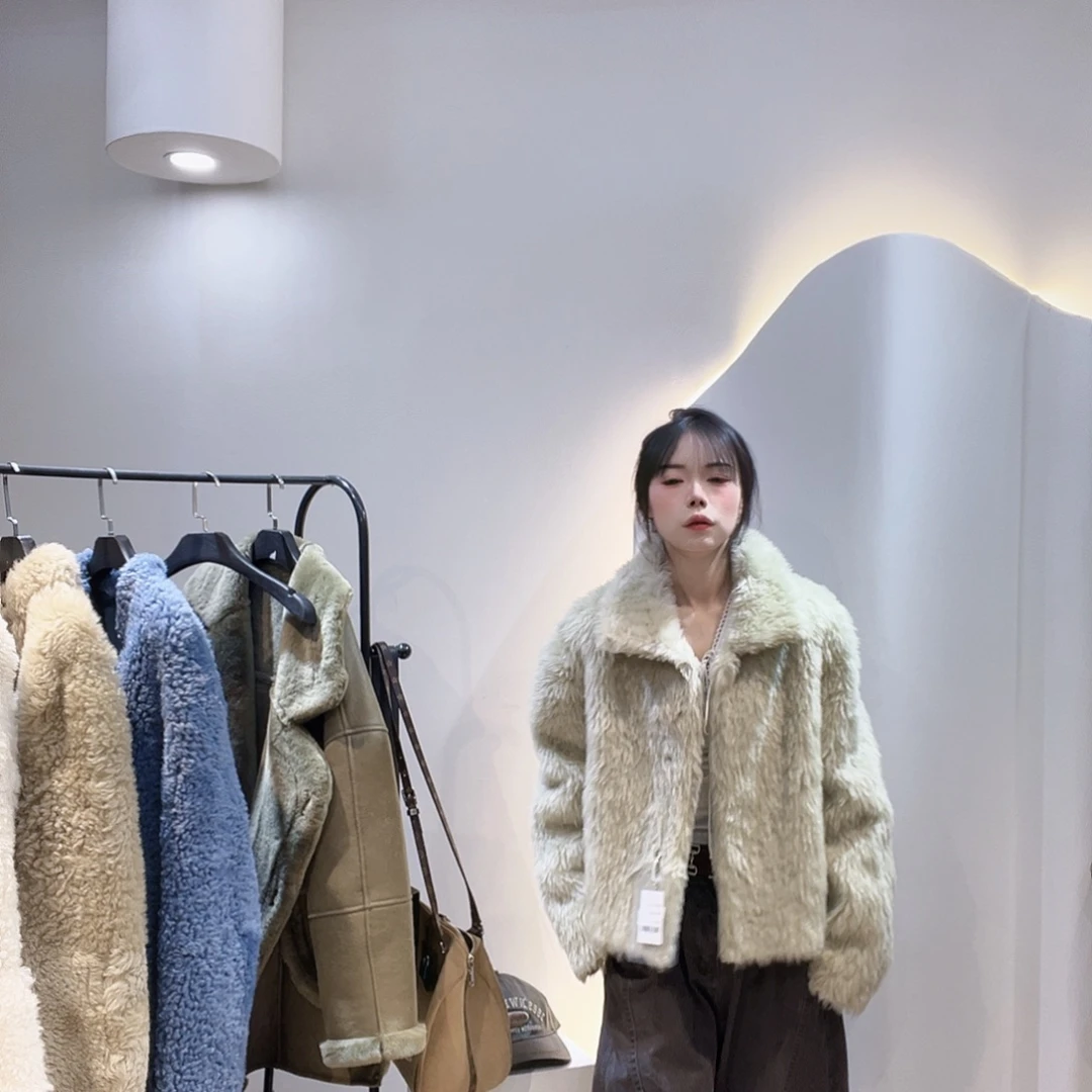 真皮皮毛一体外套223-3083/120斤内