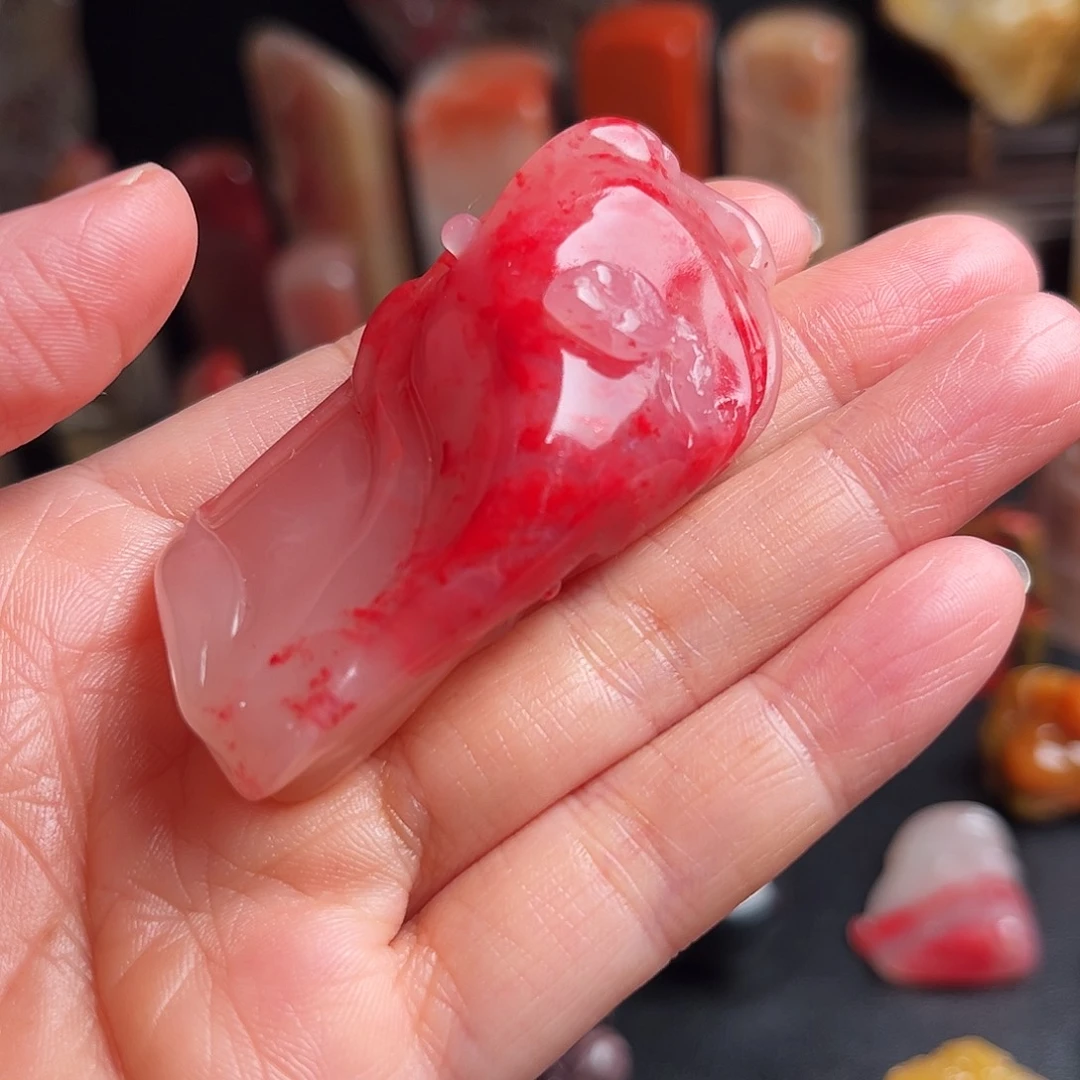巴林石其他鸡血石手玩件