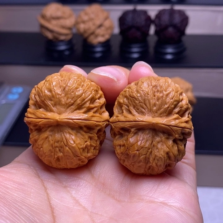 把件文玩核桃玲珑绣球13