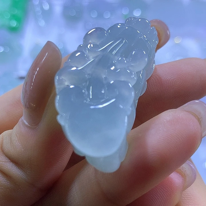 翡翠未镶嵌颈饰天然翡翠A货吊坠