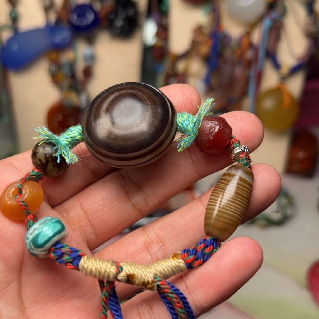 玛瑙/玉髓颈饰未镶嵌