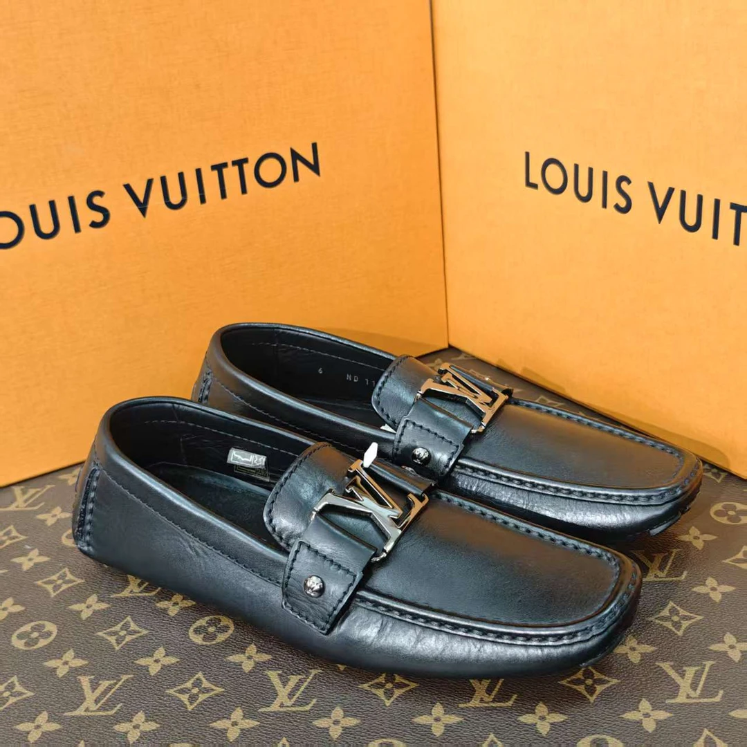 未使用 LouisVuitton/路易威登 40码/大logo驾车鞋乐福鞋 偏小1码