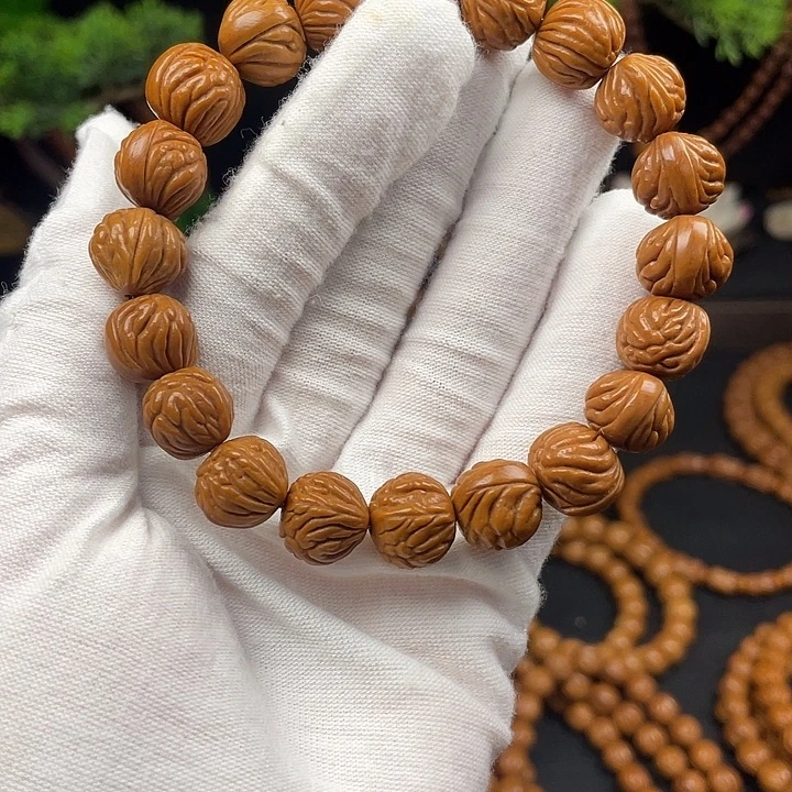 K***l桃核吊坠秦岭龙纹桃核